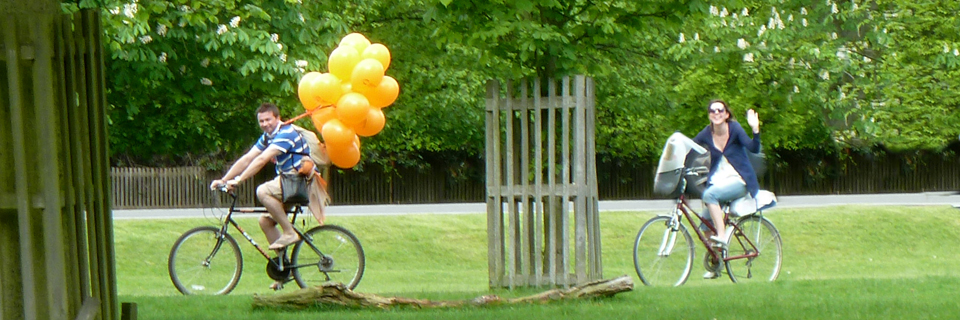 balloons-park-bikes