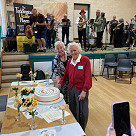 Paddy and Joan - Cutting the cake!